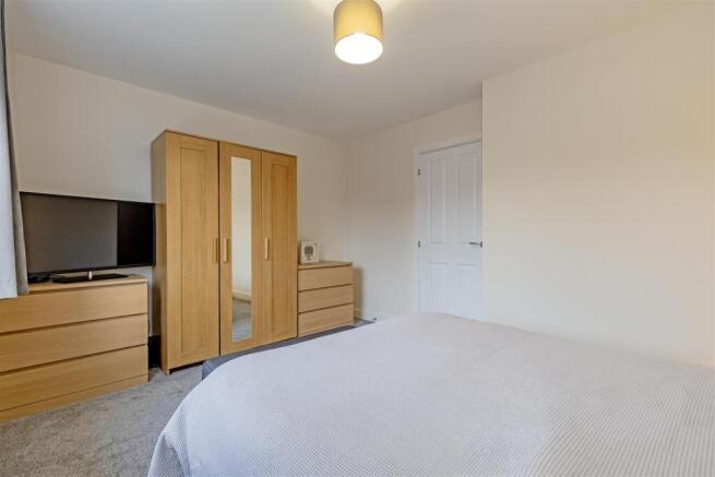 Bedroom 1-3.jpg