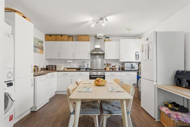 Home_08.jpg
