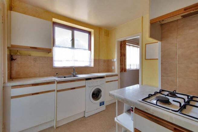 Kitchen 1.jpg
