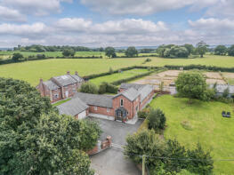 Oakbank Farm, Marsh Lane, Dutton, Warrington WA4 4JN