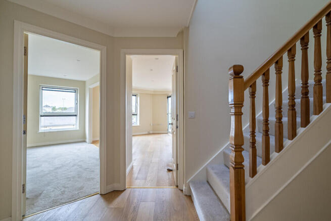 2 bed Apartment for sale Image 12