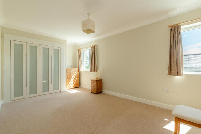 2 bed Penthouse for sale Image 6