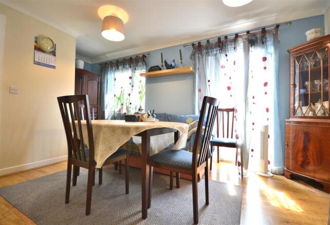 Lounge/Kitchen