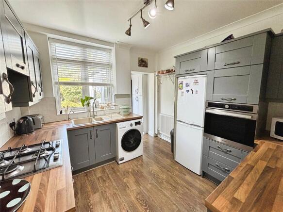3 bed Terraced for sale Image 6