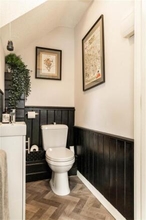 4 bed Detached for sale Image 10