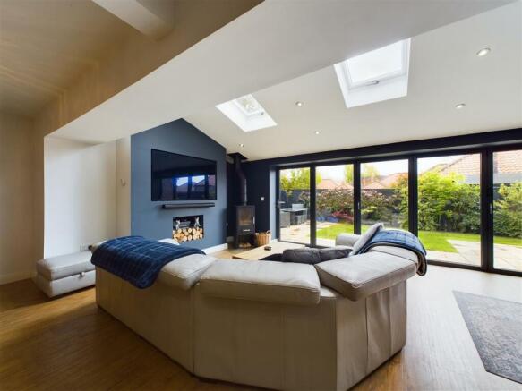 OPEN PLAN LIVING/ DINER WITH BI-FOLD DOORS