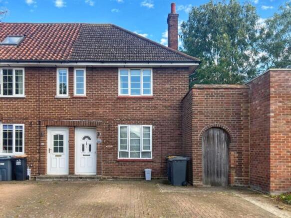 2-bed terraced on Alexander Close, Stewartby, Bedfordshire, MK43, £285,000