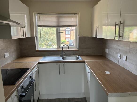 KITCHEN.jpeg
