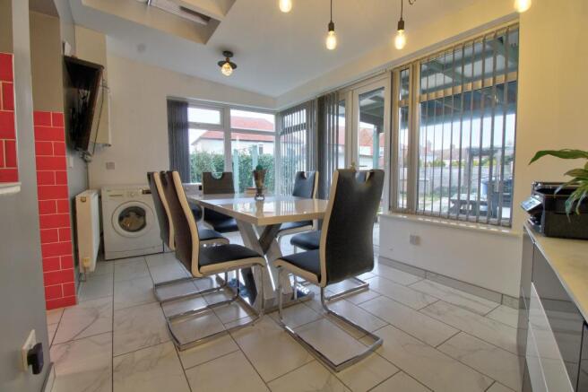 Dining Area 1