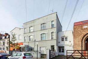 Flat 7, 101 103, Devonport Road, London W12 8PB