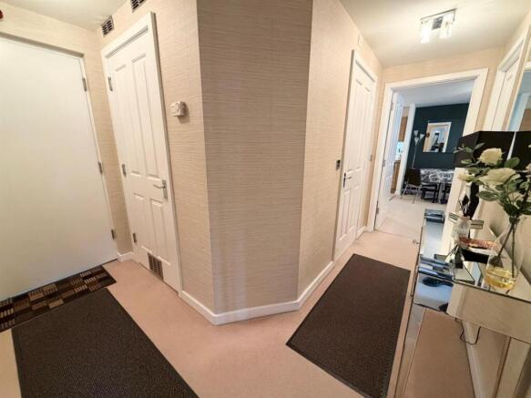 hallway.jpg