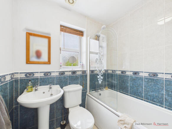 3 bed Semi-Detached for sale Image 8