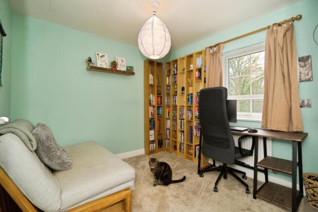 3 bed Semi-Detached for sale Image 11