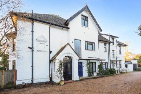 St. Georges Avenue, Weybridge, Surrey, KT13