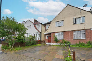 21, Woodford Place, Wembley HA9 8TE