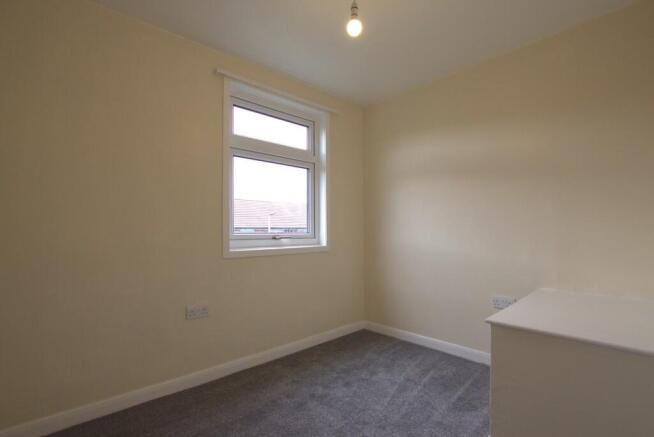 3 bed Terraced to rent Image 8