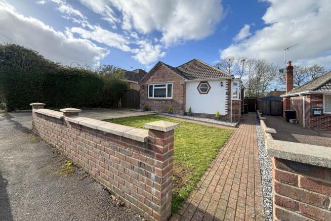 3-bed bungalow on Meadow Road, Charlton Marshall, £440,000