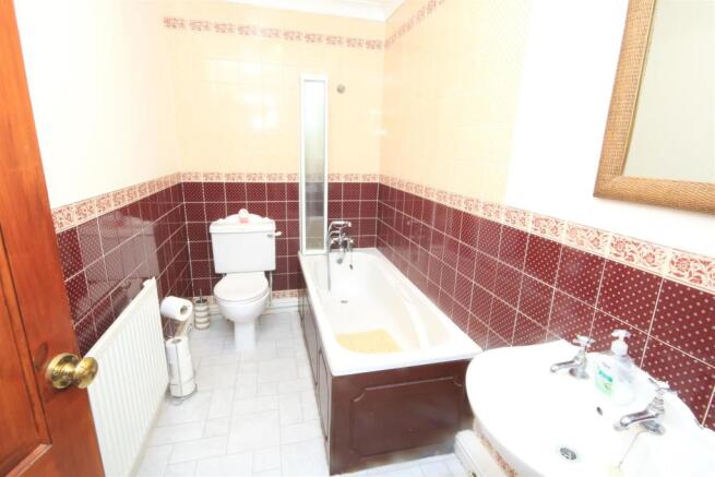 HOUSE BATHROOM