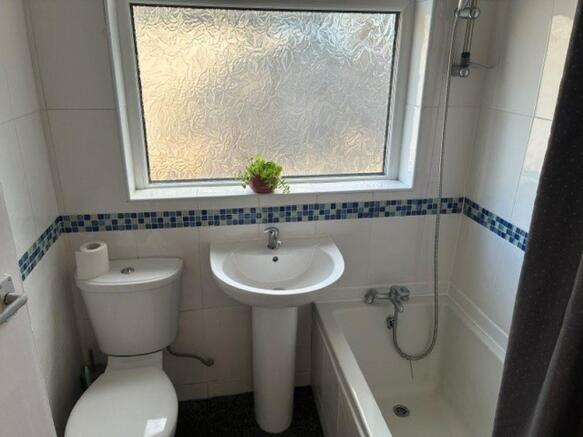 2 bed Semi-Detached for sale Image 12