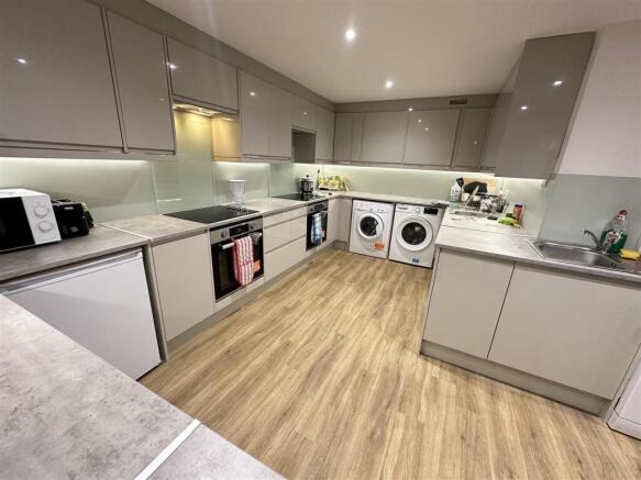 Kitchen.jpg