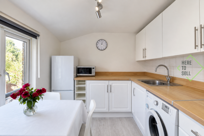 Victoria Road, Barnet, EN4 - Kitchen2