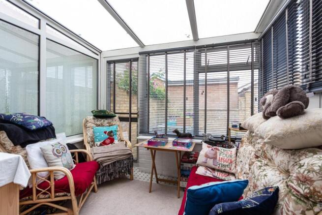3 bed Semi-Detached for sale Image 6