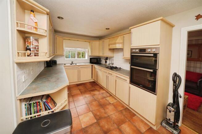 Fitted Kitchen