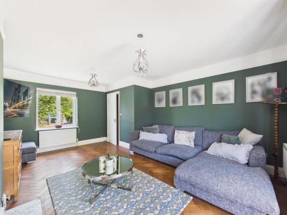 3 bed Semi-Detached for sale Image 9