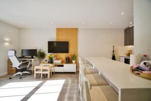 Flat 1, 48a, High Street, Barnet EN5 5SJ