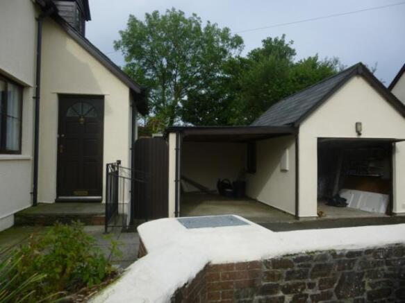 Garage & Car Port