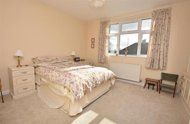 Master Bedroom.JPG