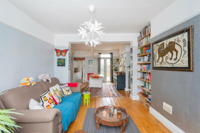 ENALSNHOJTS631 - Living Room A.jpg