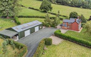 The Fron, Middletown, Welshpool SY21 8EN
