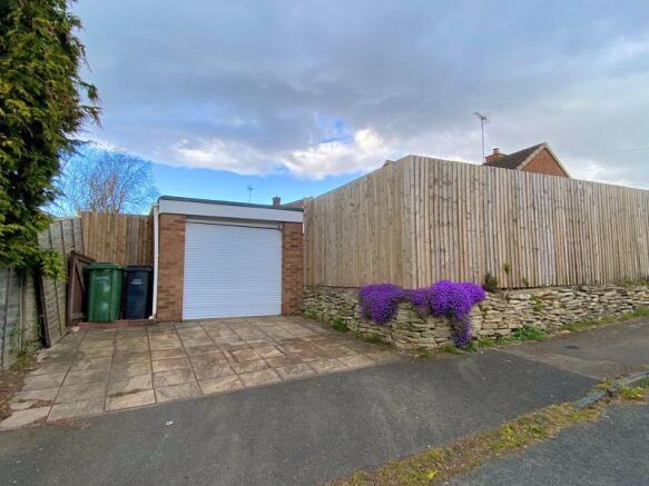 DETACHED GARAGE