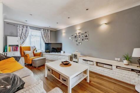 Greenwood Drive, Redhill