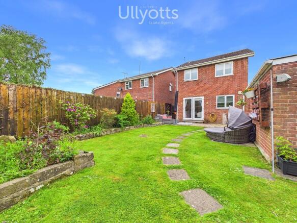3 bed Detached for sale Image 12