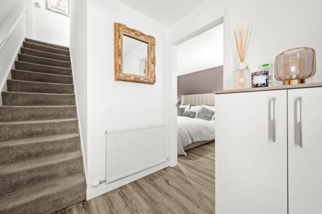 4 bed Semi-Detached for sale Image 5