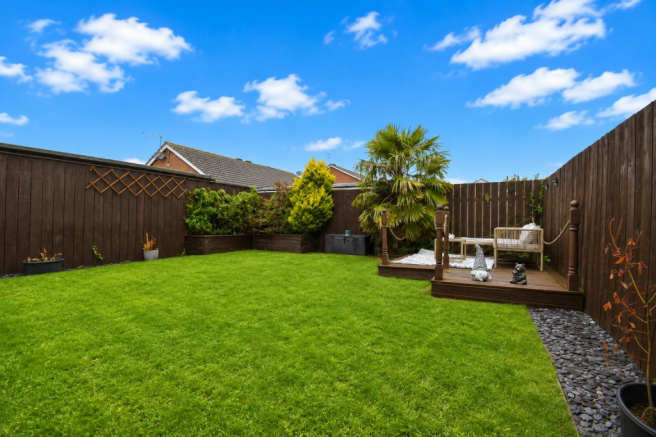 3 bed Semi-Detached for sale Image 12