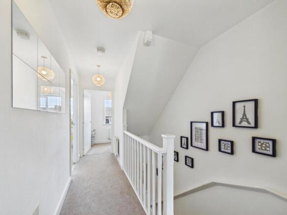 3 bed Semi-Detached for sale Image 7