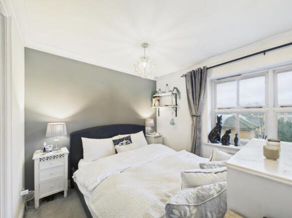 CAM03750G0-PR0081-STILL014