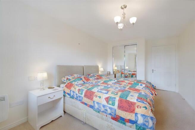 8550704-interior19.JPG