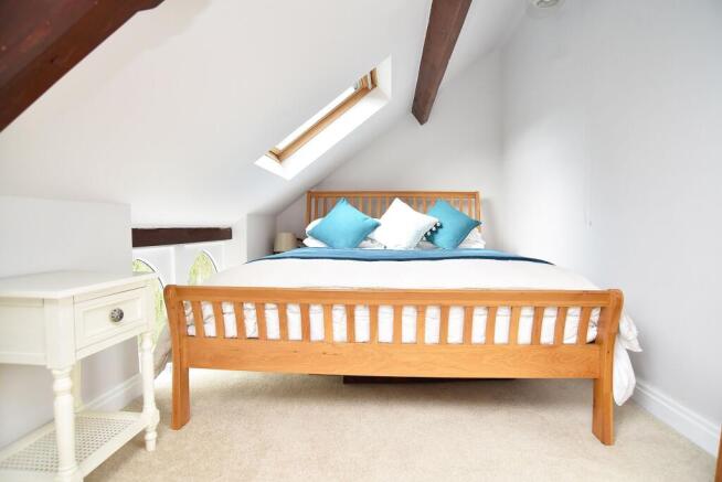 3 bed Detached for sale Image 11