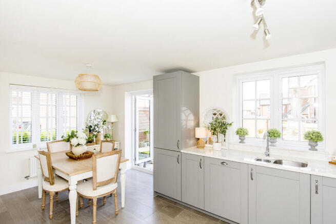 Clarkes Avenue, Market Harborough, Leicestershire photo 4