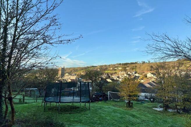 Southerly Rear Garden & Views