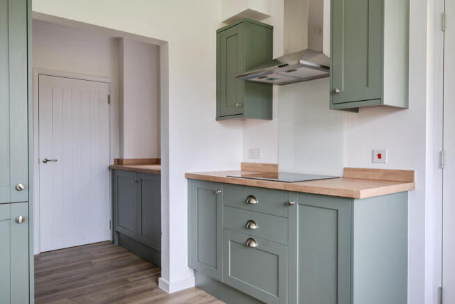 3 bed House to rent Image 6