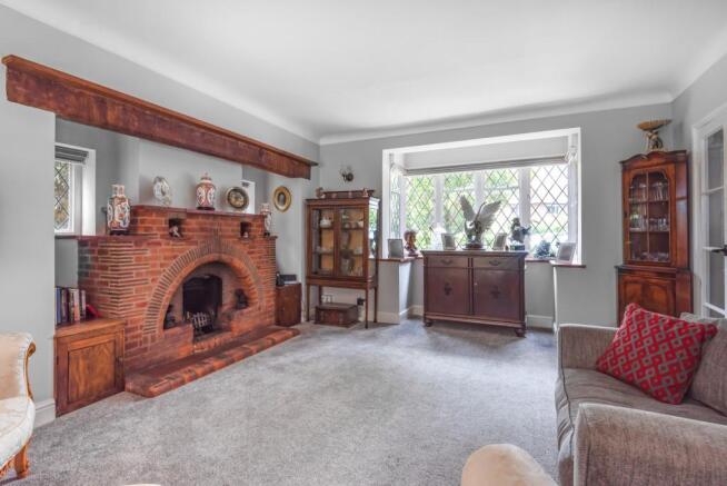 Sitting/Dining Room