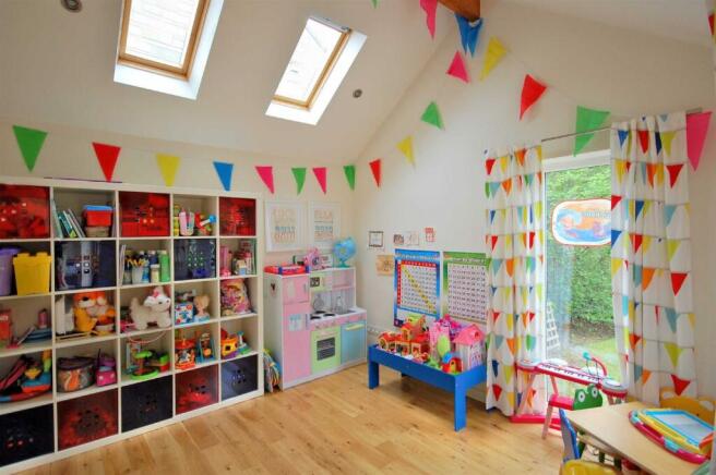 Playroom/office