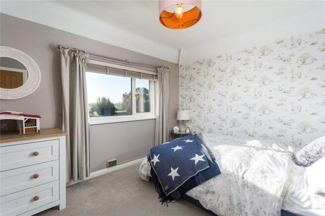4 bed Semi-Detached for sale Image 8