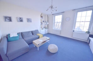 8, Burns House, Caledonian Road, London N7 8TN