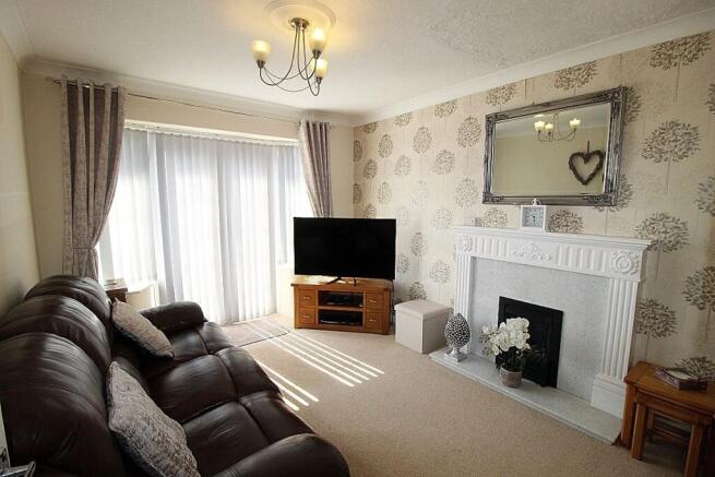 1 bed Detached Bungalow for sale Image 2